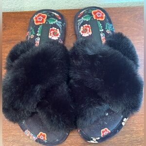 Johnny Was Ardell X slippers Size 8 Floral And Fluffy